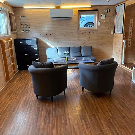 Appartement Child Friendly Basement *